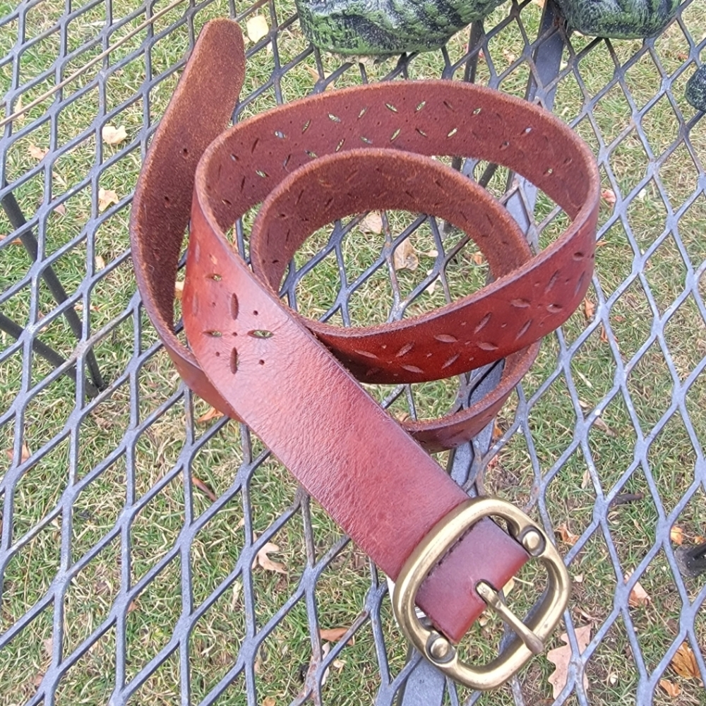 Women's Leather Tooled Tan Boho Belt M